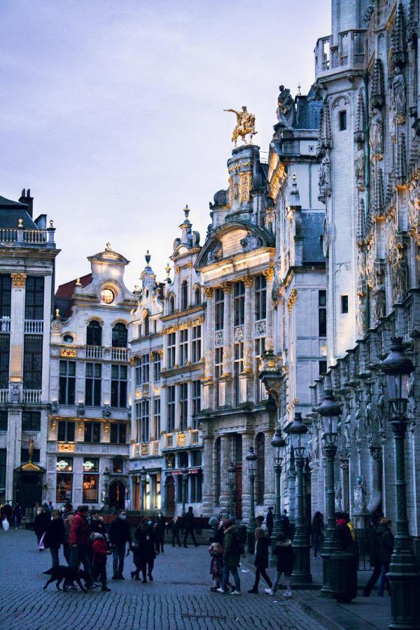 Holiday Inn Express Brussels-Grand-Place By Ihg Exterior photo
