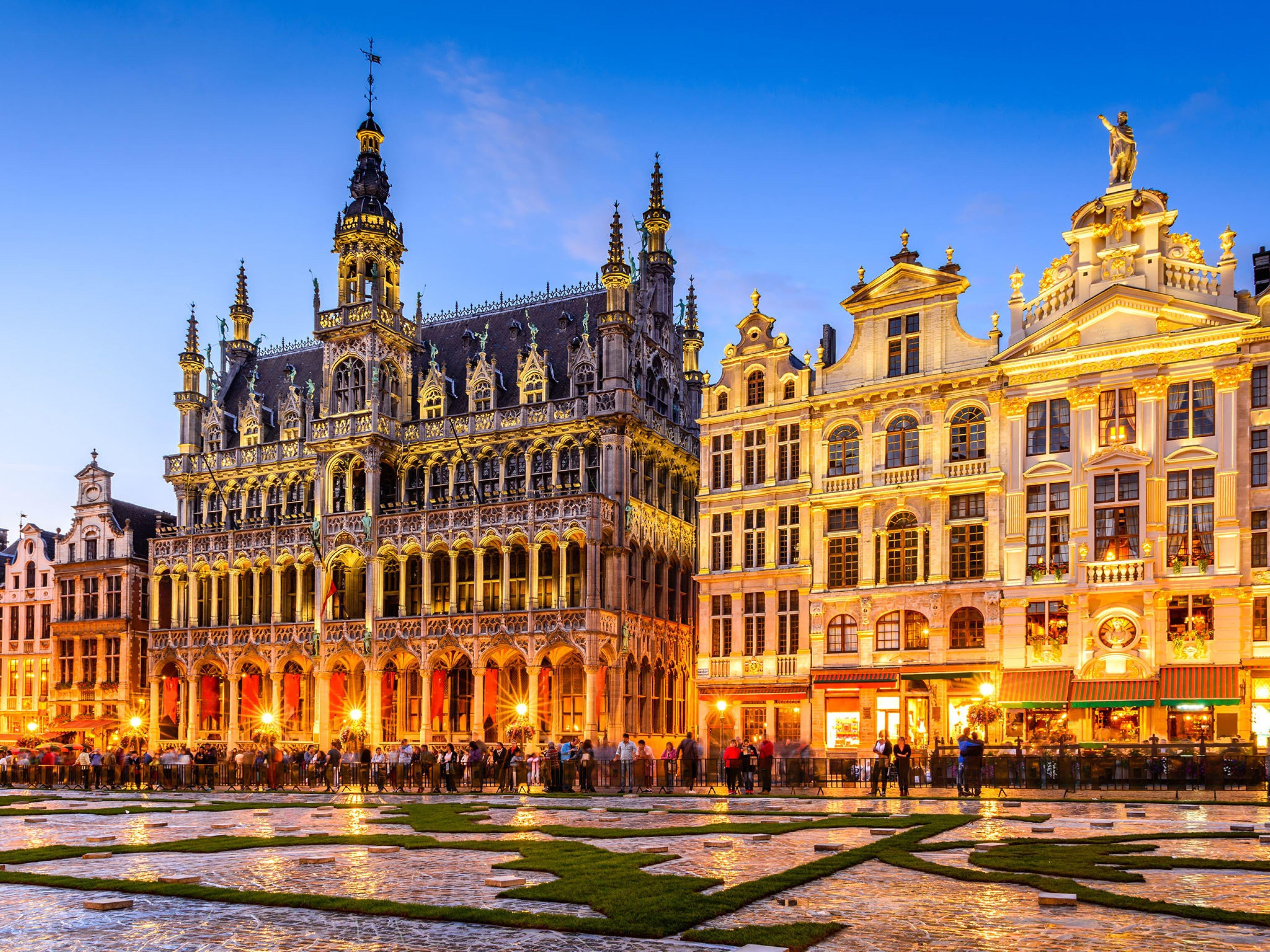 Holiday Inn Express Brussels-Grand-Place By Ihg Exterior photo