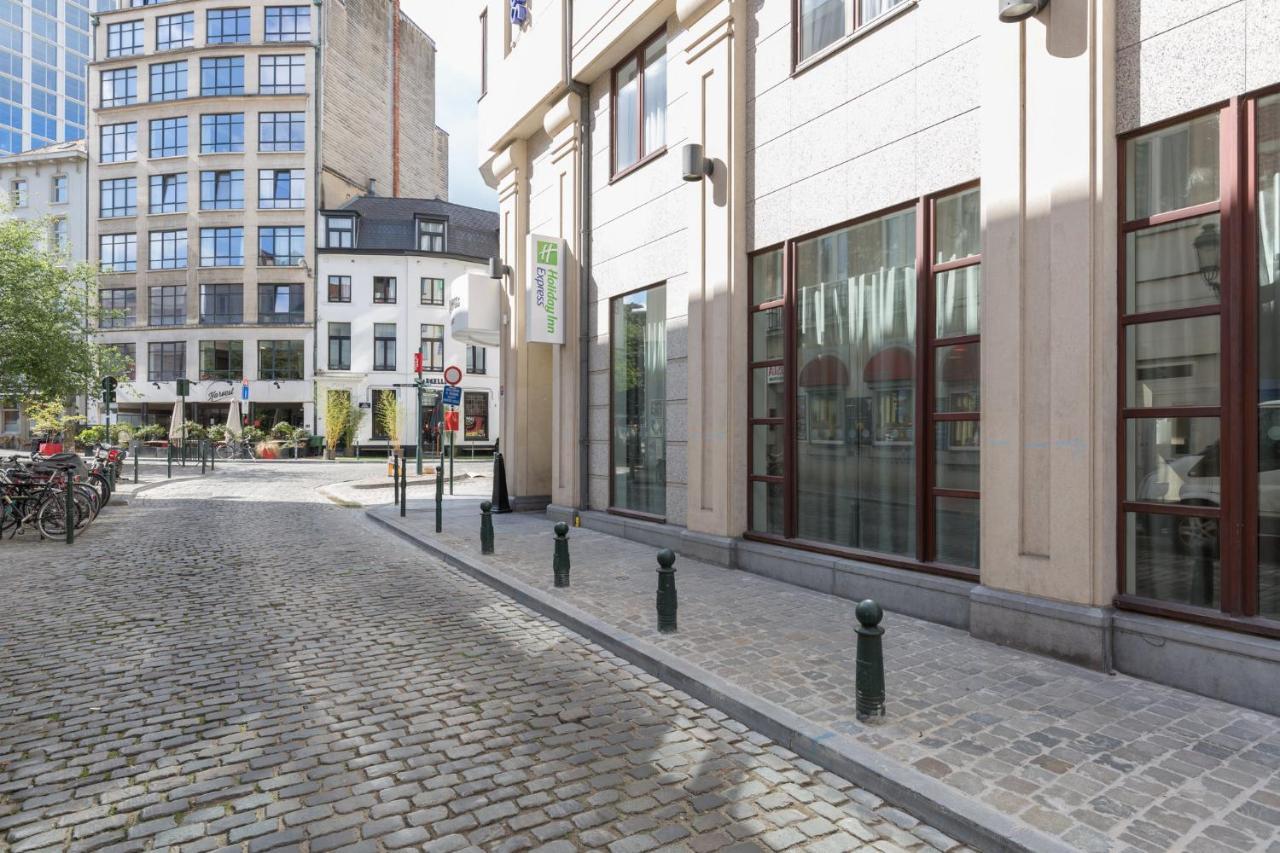 Holiday Inn Express Brussels-Grand-Place By Ihg Exterior photo